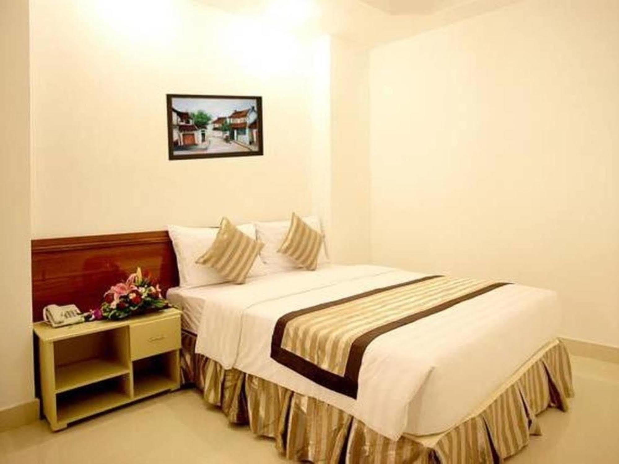 New Sunny Hotel Ho Chi Minh-staden Exteriör bild